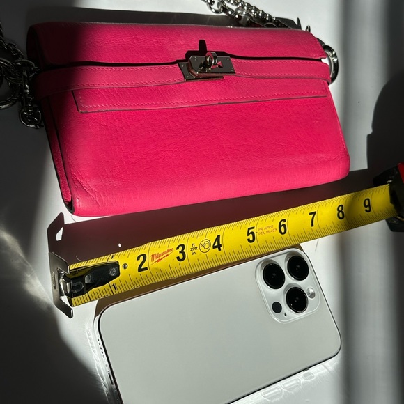 💯 HERMES Fuschia Pink Kelly Classic Long Wallet Chevre Leather Wallet on Chain - Picture 12 of 15